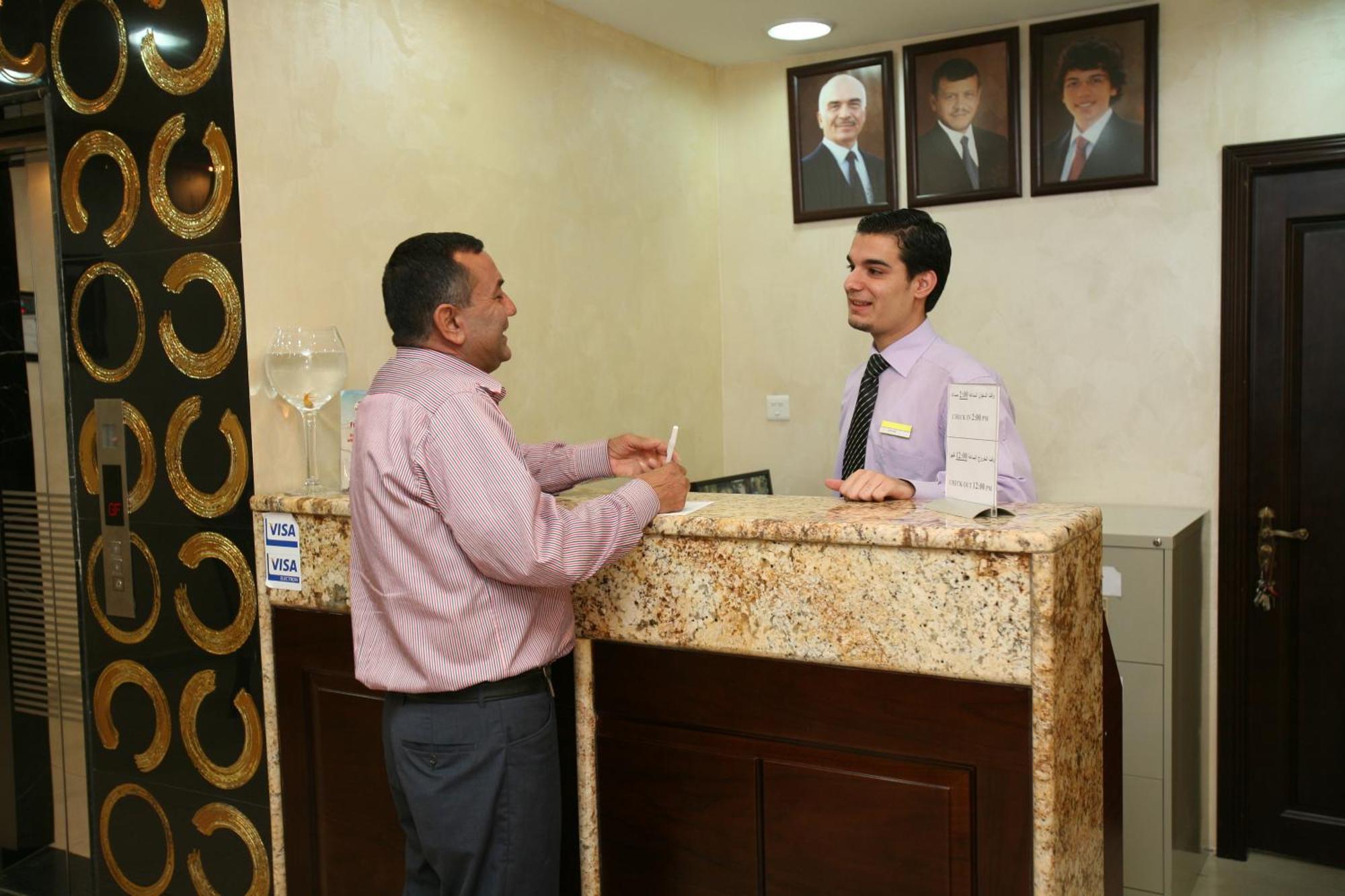 Cedar Hotel Aqaba Exterior photo