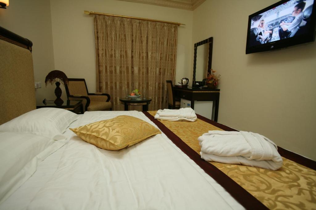Cedar Hotel Aqaba Room photo